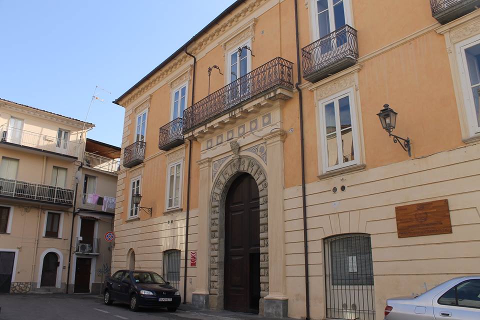 Biblioteca comunale "Oreste Borrello" 